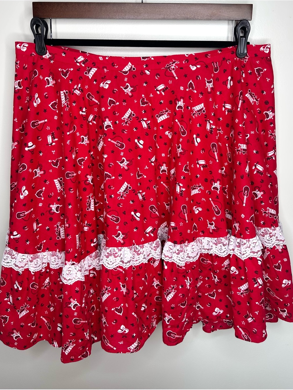 Vintage Western Novelty Print Circle Mini Skirt - Red Cowgirl Prairie